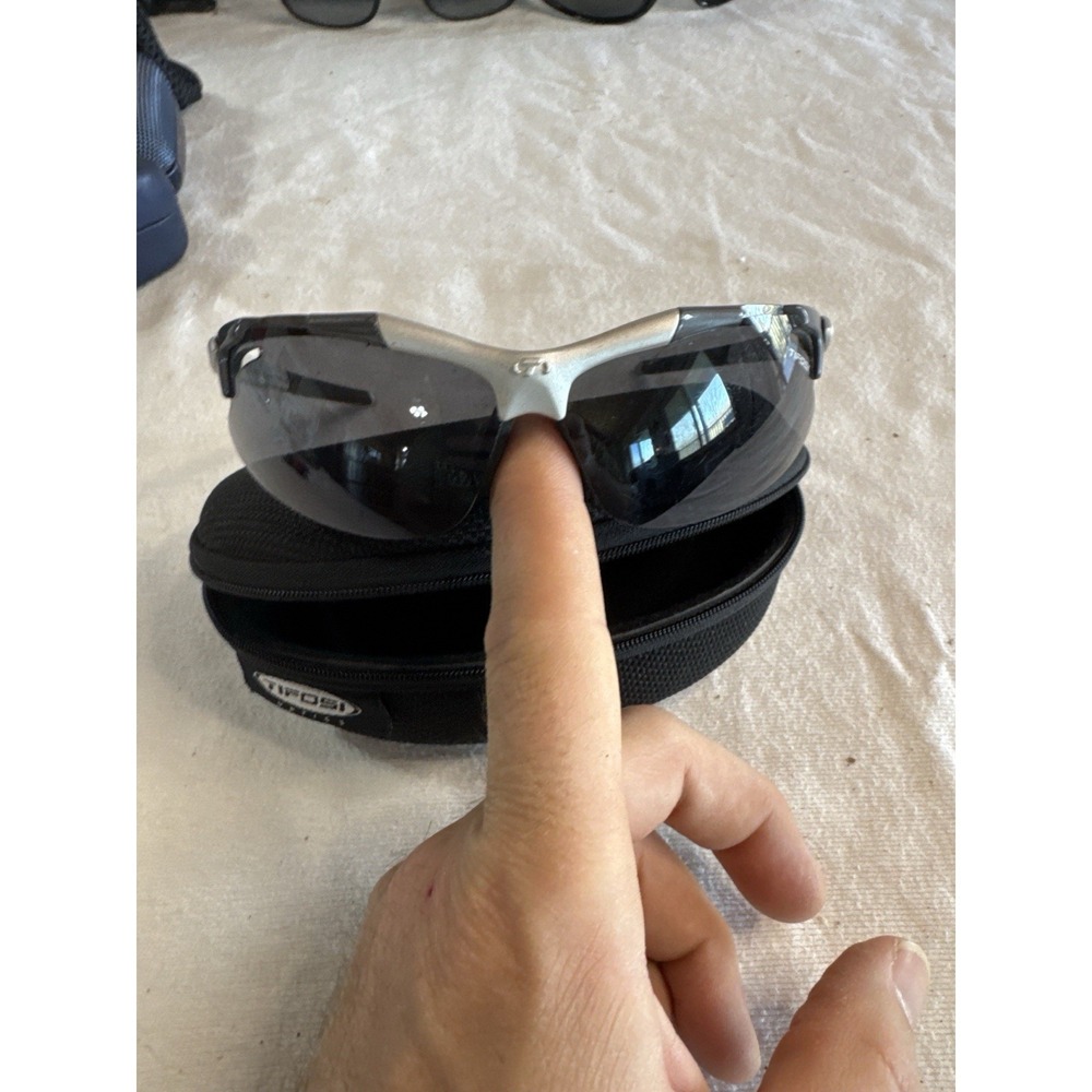 Tifosi Pave Sport Sunglasses Black Silver Cycling Running w/ Case